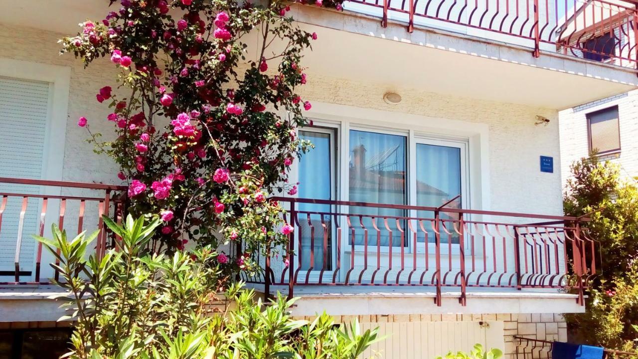 Apartmani Komunela Umag Kültér fotó