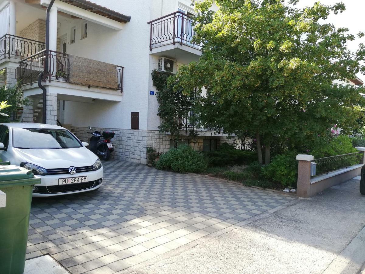 Apartmani Komunela Umag Kültér fotó
